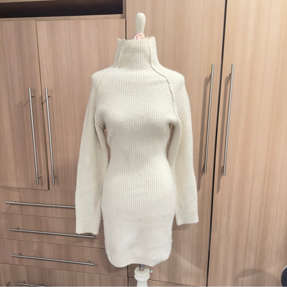 H&M Cream Ribbed Knit Dress - Picture 2 of 3